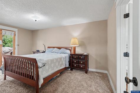 4733 Century Court S Salem OR 97302