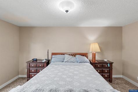 4733 Century Court S Salem OR 97302