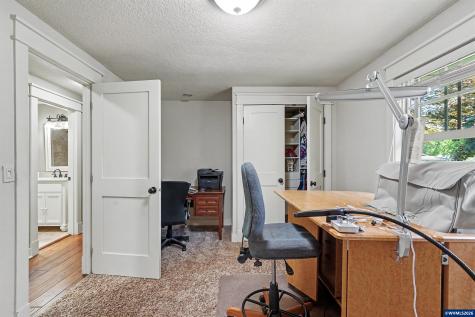 4733 Century Court S Salem OR 97302