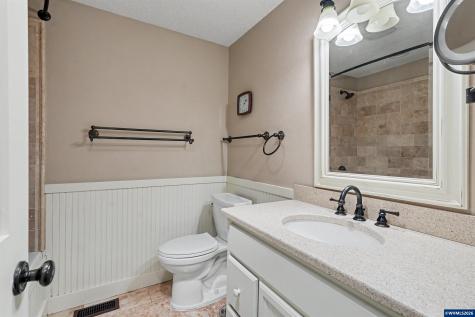 4733 Century Court S Salem OR 97302
