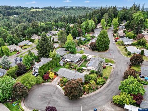 4733 Century Court S Salem OR 97302