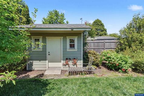 4733 Century Court S Salem OR 97302