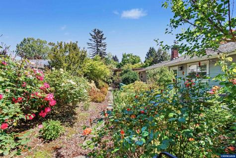 4733 Century Court S Salem OR 97302