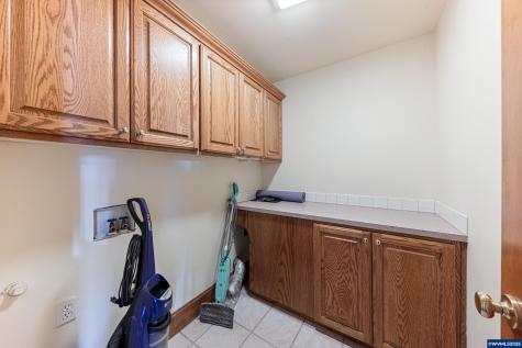 4465 Countryside Court NE Salem OR 97305