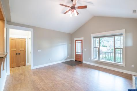 811 Northpoint Lp Brownsville OR 97327