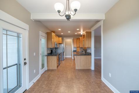 811 Northpoint Lp Brownsville OR 97327