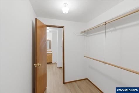 38113 Golden Valley Drive Lebanon OR 97355