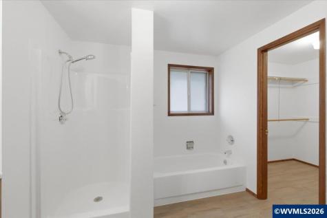 38113 Golden Valley Drive Lebanon OR 97355