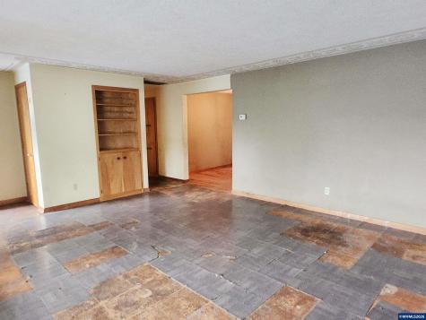4926 Pullman Avenue SE Salem OR 97302