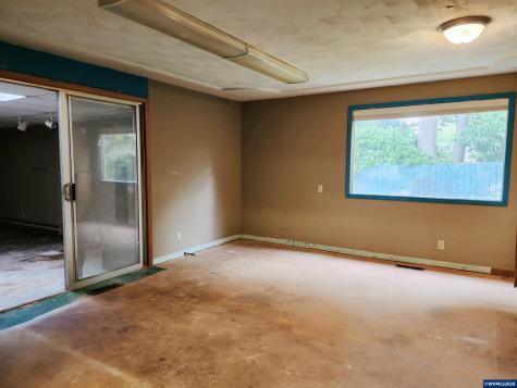 4926 Pullman Avenue SE Salem OR 97302