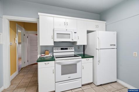 1351 SW Ellis Street Dallas OR 97338