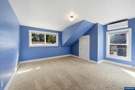 1351 SW Ellis Street Dallas OR 97338