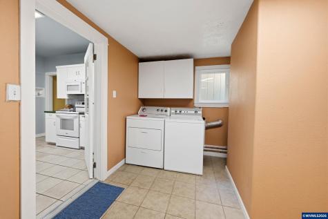 1351 SW Ellis Street Dallas OR 97338