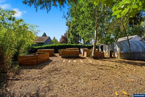 1351 SW Ellis Street Dallas OR 97338
