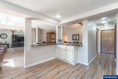 550 Wormwood Street SE Salem OR 97306