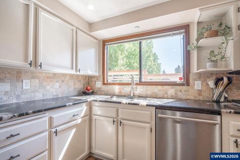 550 Wormwood Street SE Salem OR 97306