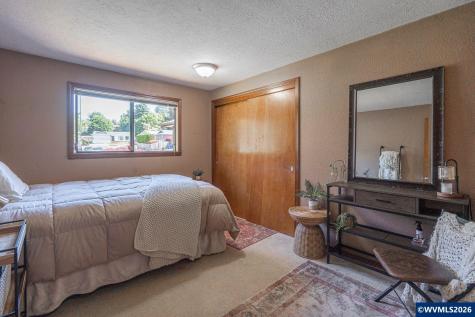 550 Wormwood Street SE Salem OR 97306