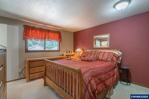 550 Wormwood Street SE Salem OR 97306