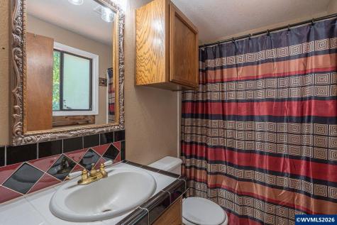 550 Wormwood Street SE Salem OR 97306