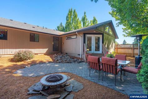 550 Wormwood Street SE Salem OR 97306