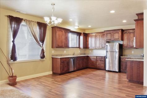 3571 Anchor Court NE Salem OR 97305