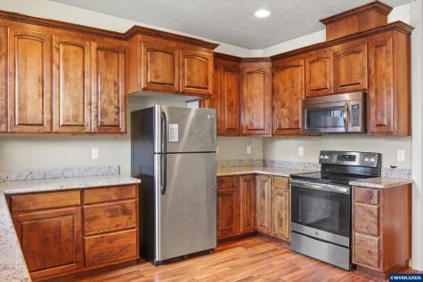 3571 Anchor Court NE Salem OR 97305