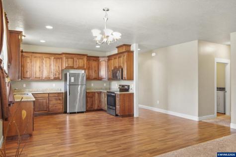 3571 Anchor Court NE Salem OR 97305