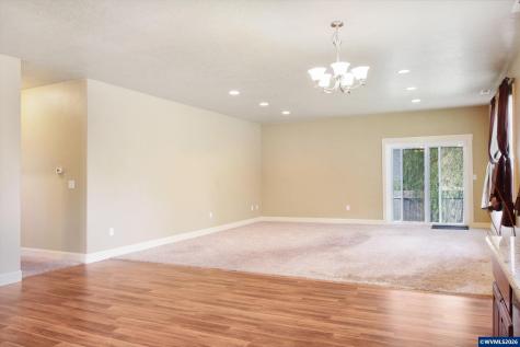 3571 Anchor Court NE Salem OR 97305
