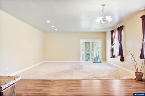 3571 Anchor Court NE Salem OR 97305
