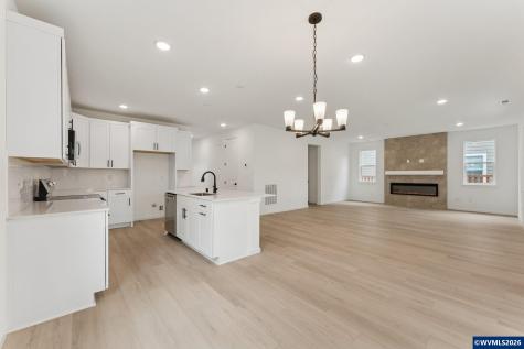 2787 Becklow Avenue SE Salem OR 97306