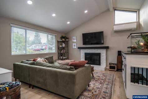 10 Carmel Court Roseburg OR 97471