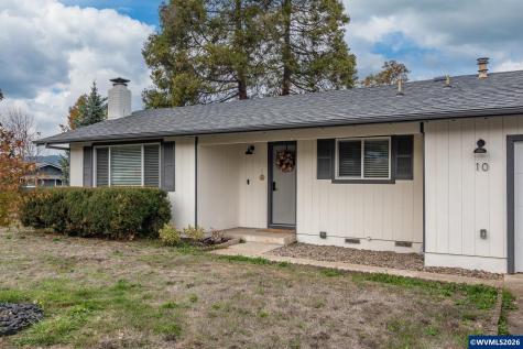 10 Carmel Court Roseburg OR 97471