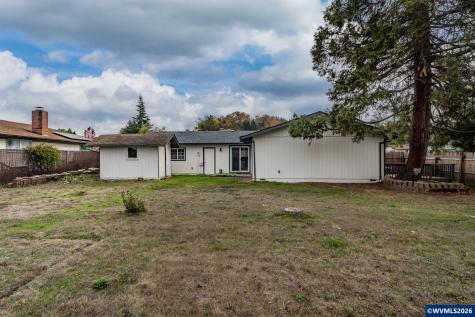 10 Carmel Court Roseburg OR 97471