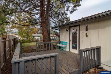 10 Carmel Court Roseburg OR 97471