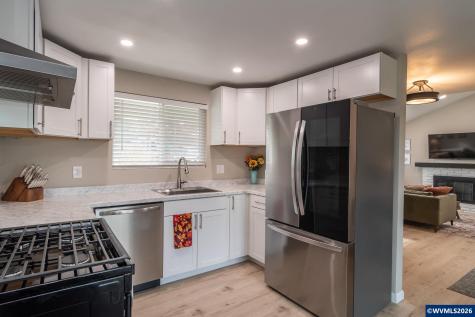 10 Carmel Court Roseburg OR 97471