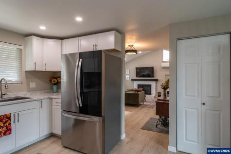 10 Carmel Court Roseburg OR 97471