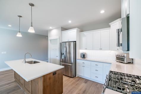 551 SE Arbor Street Sublimity OR 97385