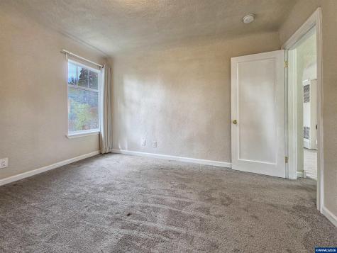 271 W Ellendale Avenue Dallas OR 97338