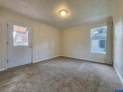 271 W Ellendale Avenue Dallas OR 97338