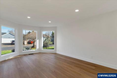6095 Kite Court N Keizer OR 97303