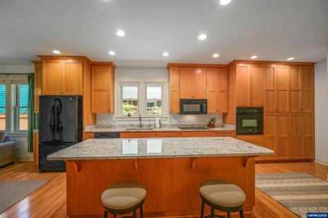 1564 Berkeley Lane E Monmouth OR 97361