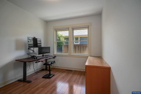 1564 Berkeley Lane E Monmouth OR 97361