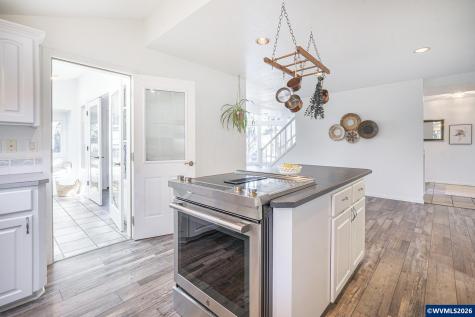 6765 Glen Avenue Gleneden Beach OR 97388