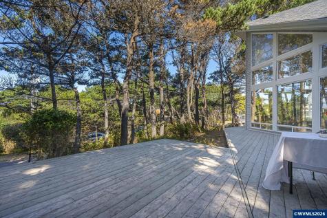 6765 Glen Avenue Gleneden Beach OR 97388