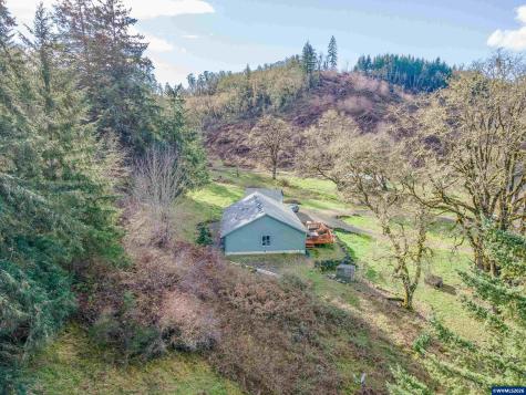 39042 Mount Hope Drive Lebanon OR 97355