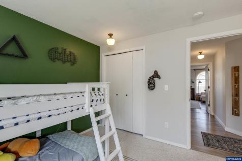 4602 Settlers Drive NE Salem OR 97305