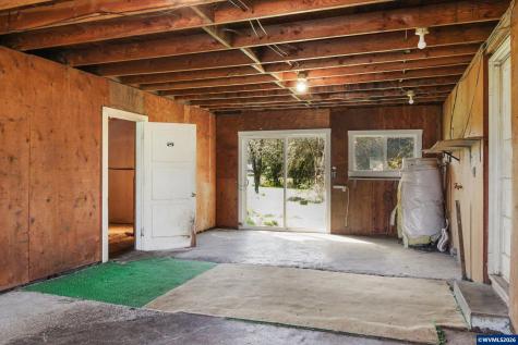 993 42nd Avenue Sweet Home OR 97386