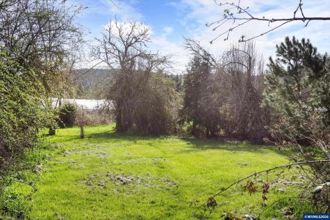 993 42nd Avenue Sweet Home OR 97386