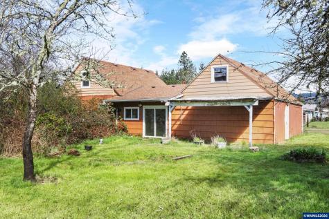 993 42nd Avenue Sweet Home OR 97386