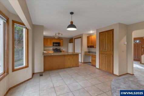 2677 Fort Rock Court SE Salem OR 97306